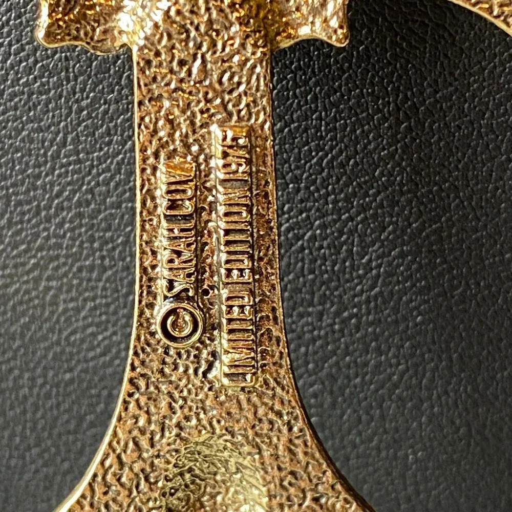N/A vintage jewelry